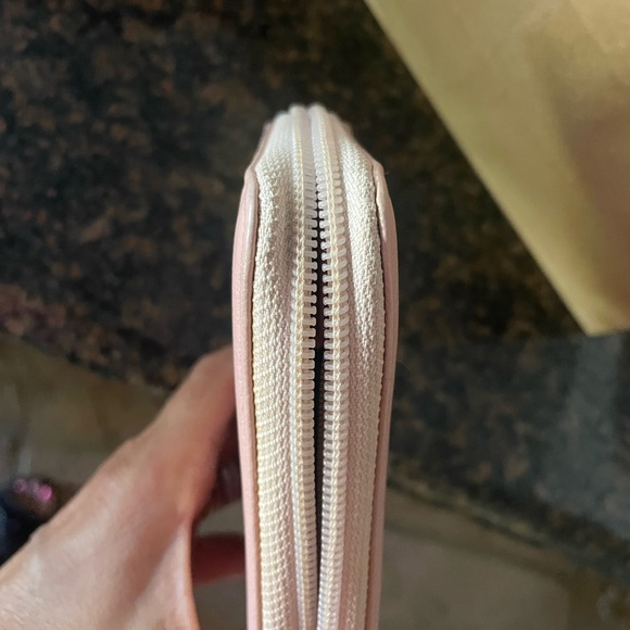 Chanel Cameilla long zip around wallet - Picture 16 of 16